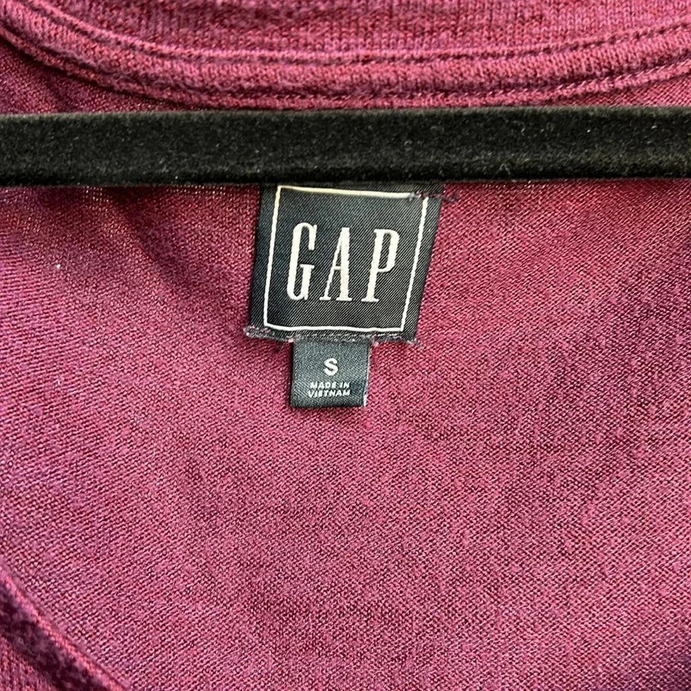 GAP Long Sleeve Shirt Maroon | Petite | GAP Petite Long Sleeve shirt | Maroon - Picture 4 of 8